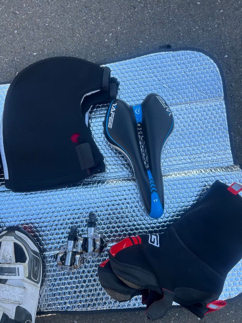 引き取り限定でお願いします 。ANCHOR SHIMANO 105 700C