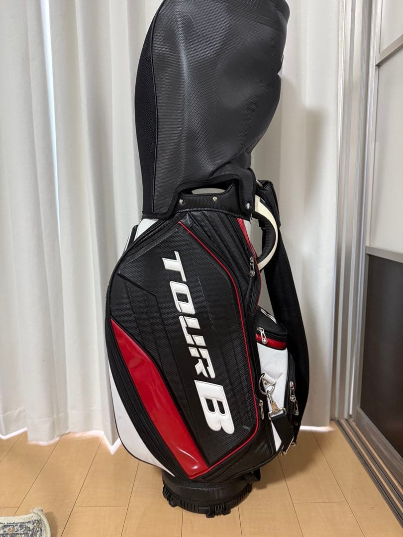 ブリヂストンTOUR B キャディバッグ　9.5型黒×赤　フード付き
