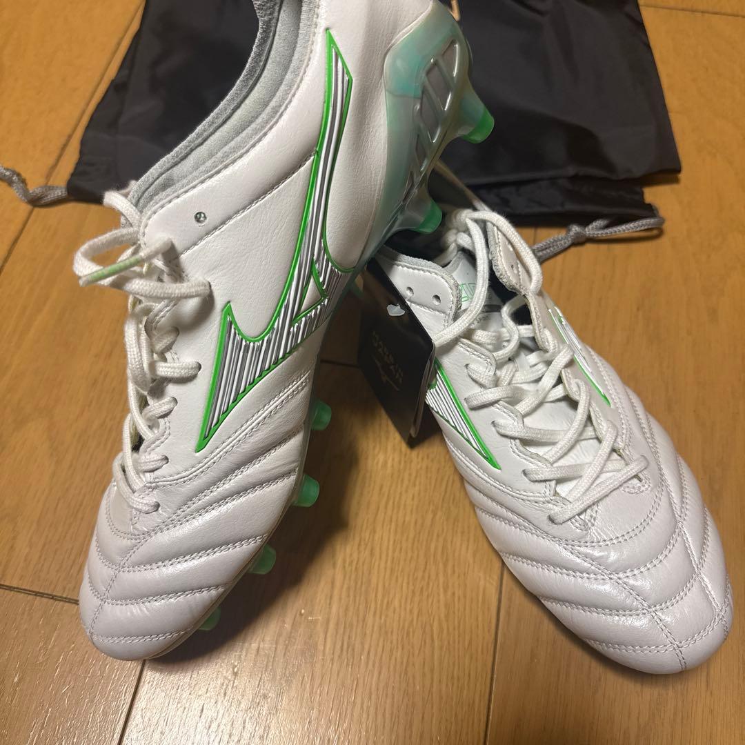 Mizuno Morelia NEO 3サッカーシューズ