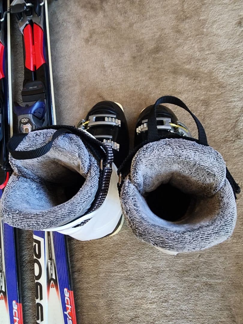 ROSSIGNOL カービンクスキーセット☆ブーツ26cm☆ストック