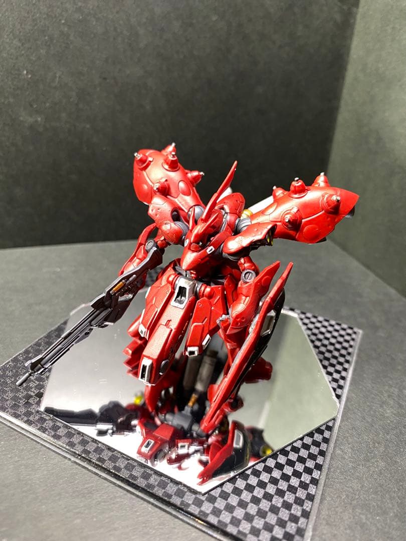 塗装済完成品　ガンダムアーティファクト　 ナイチンゲール　ケース/台座付き