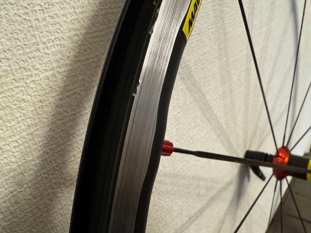 Mavic Ksyrium Elite 2017 RED クリンチャー