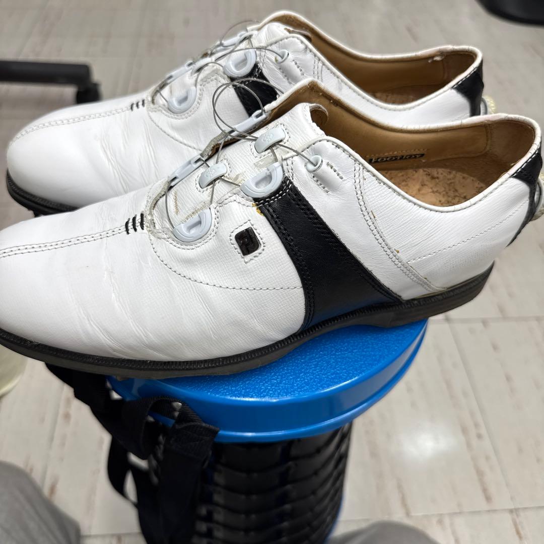 ICON BLACK ゴルフシューズ ホワイト/ブラック