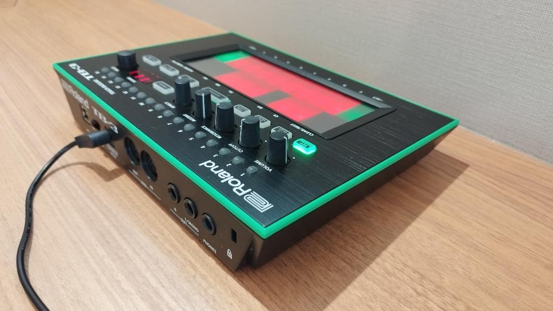 Roland ローランド TB-3 ベースシンセサイザー AIRA　説明書あり