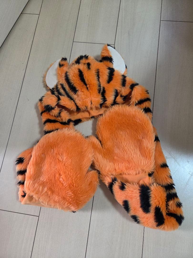 美品　ティガー ディズニー マフラーキャップ ファンキャップ　廃盤