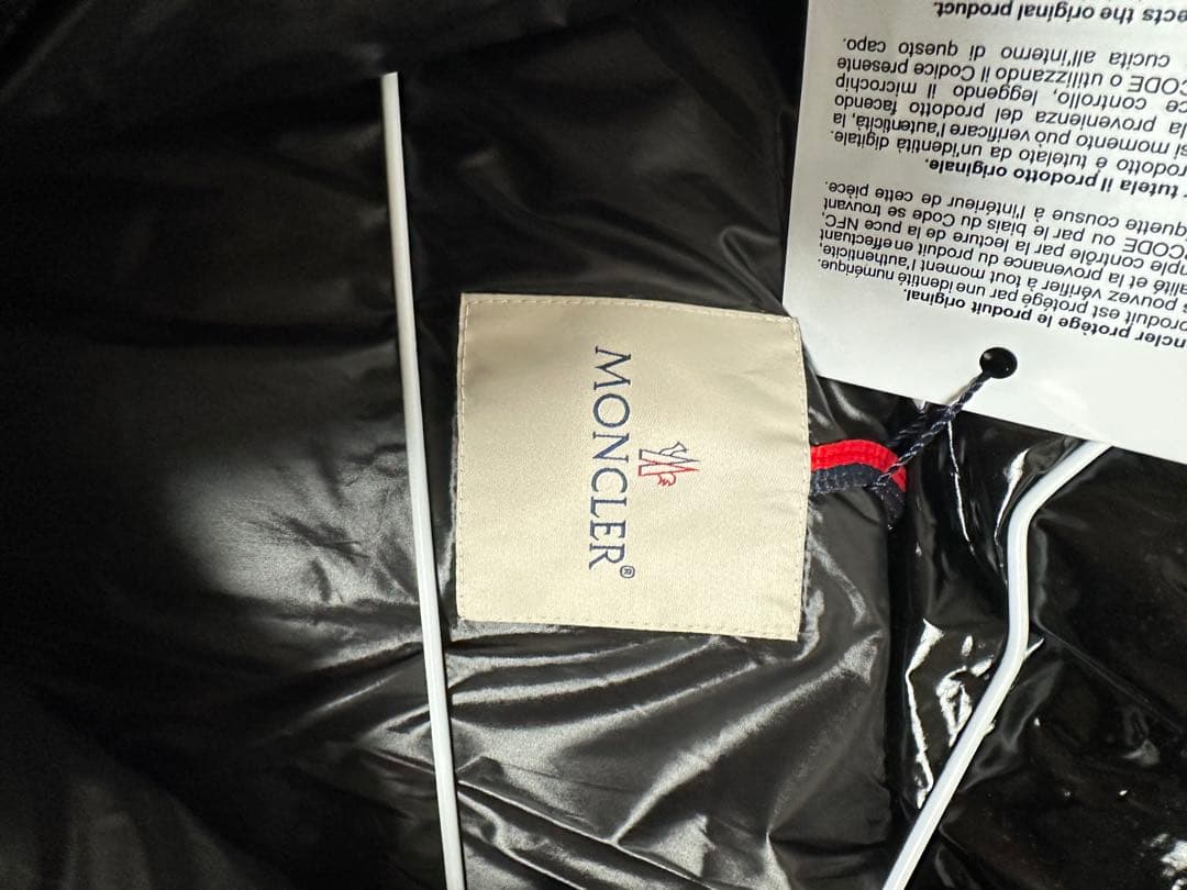 MONCLER ダウンジャケット