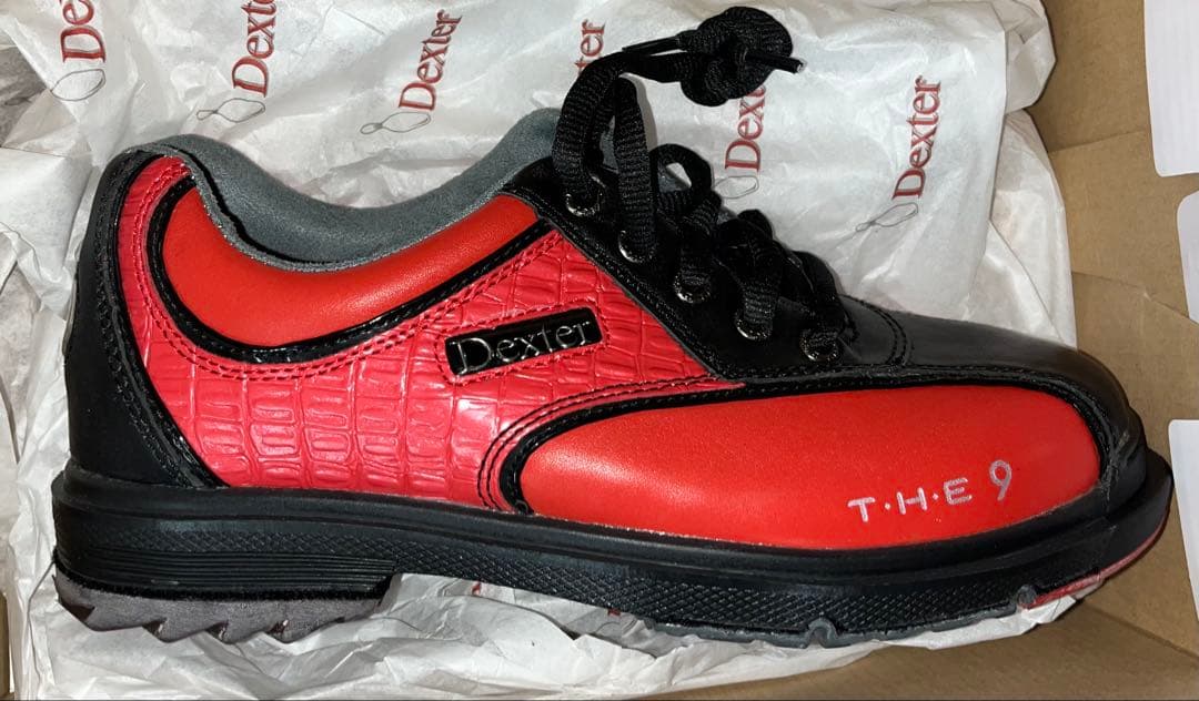 新品未使用Dexter THE 9 レッド/ブラック5M(D)23センチ相当
