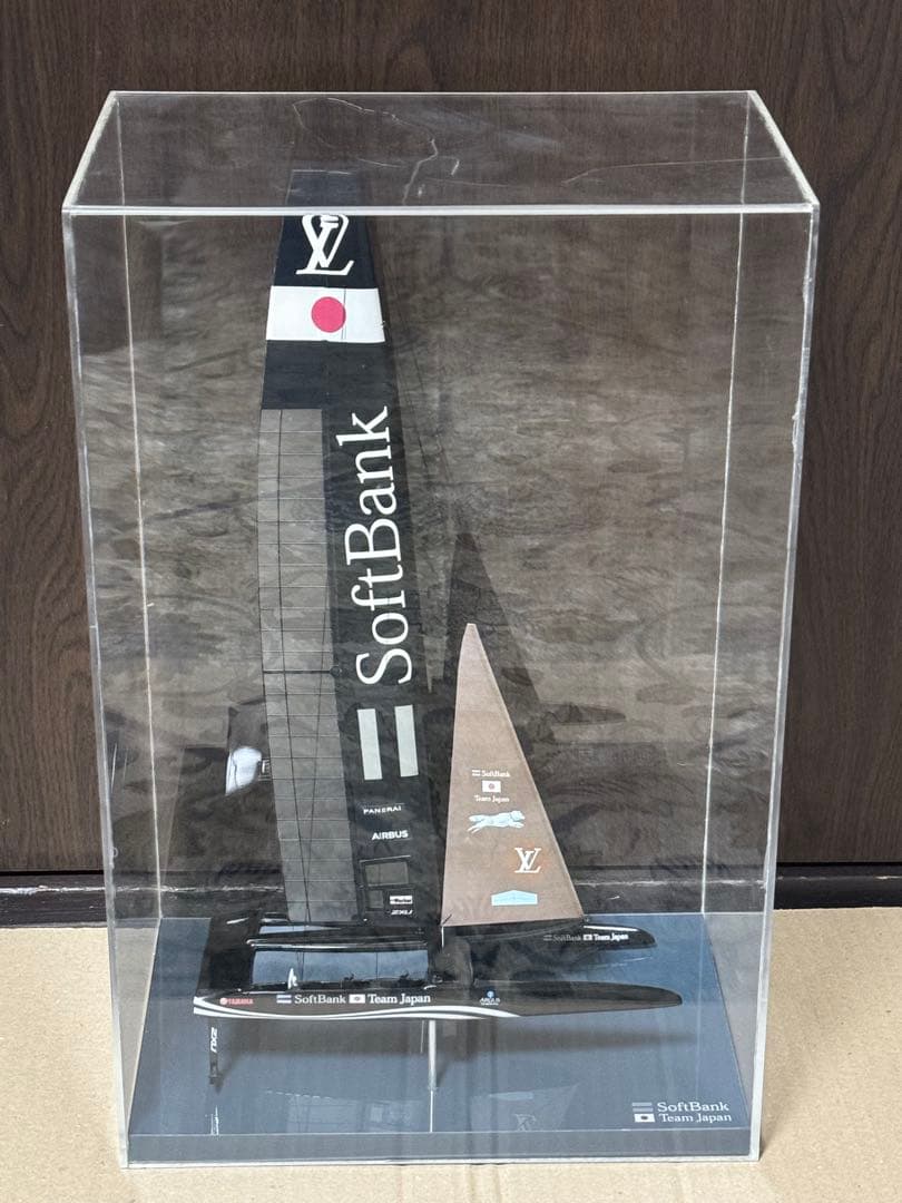 ソフトバンク　ルイヴィトン　ヨット　模型