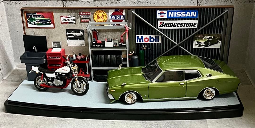 国産名車 1/24 日産 ローレル カスタム ガレージ ジオラマ ZⅡ ミニカー