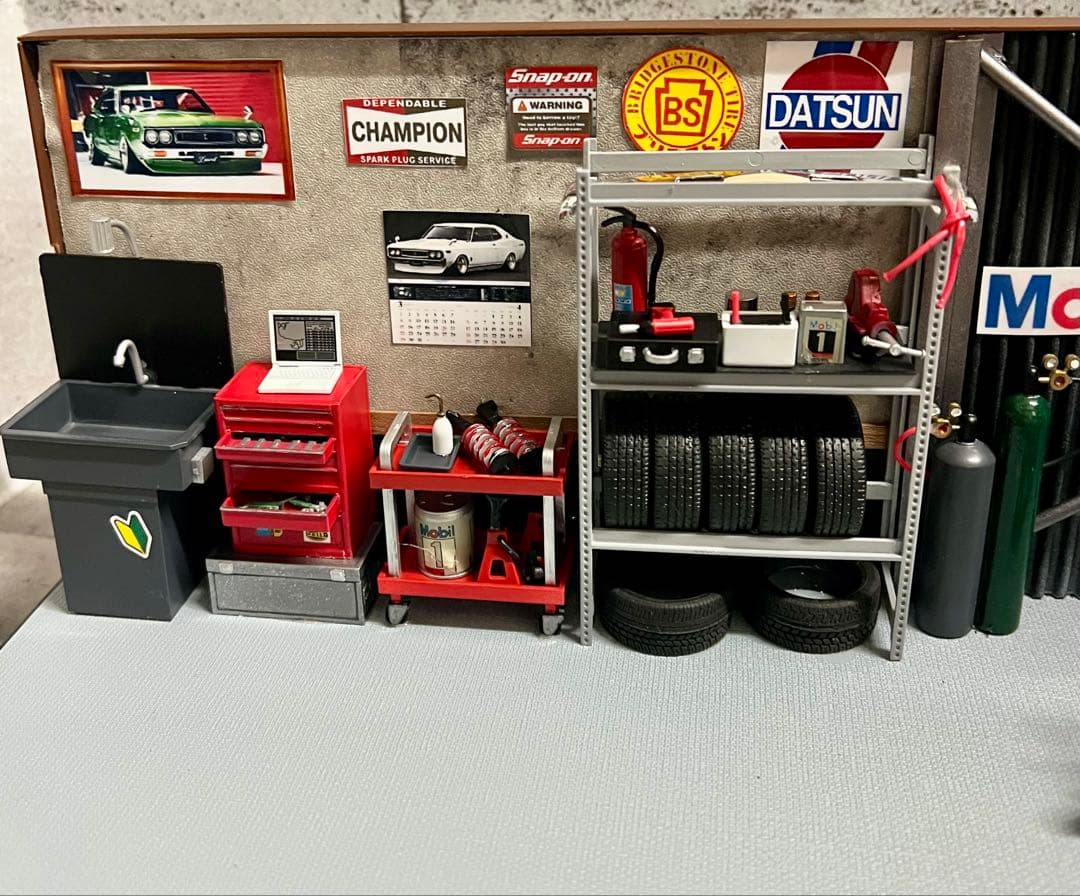 国産名車 1/24 日産 ローレル カスタム ガレージ ジオラマ ZⅡ ミニカー