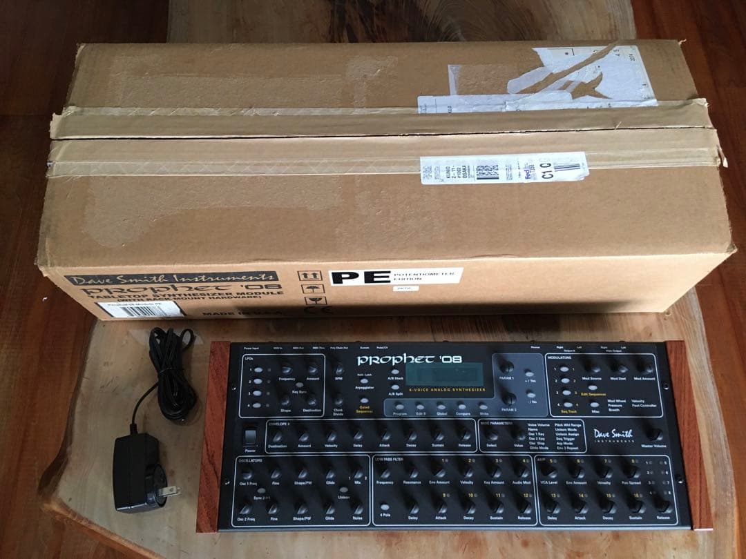 鍵盤楽器 DaveSmithInstruments Prophet 08 PE