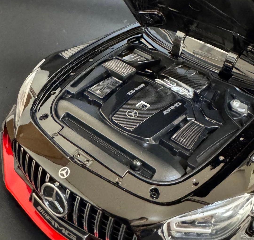 1/18　AMG　GTR　ミニカー　メルセデスベンツ　Mercedes-Benz
