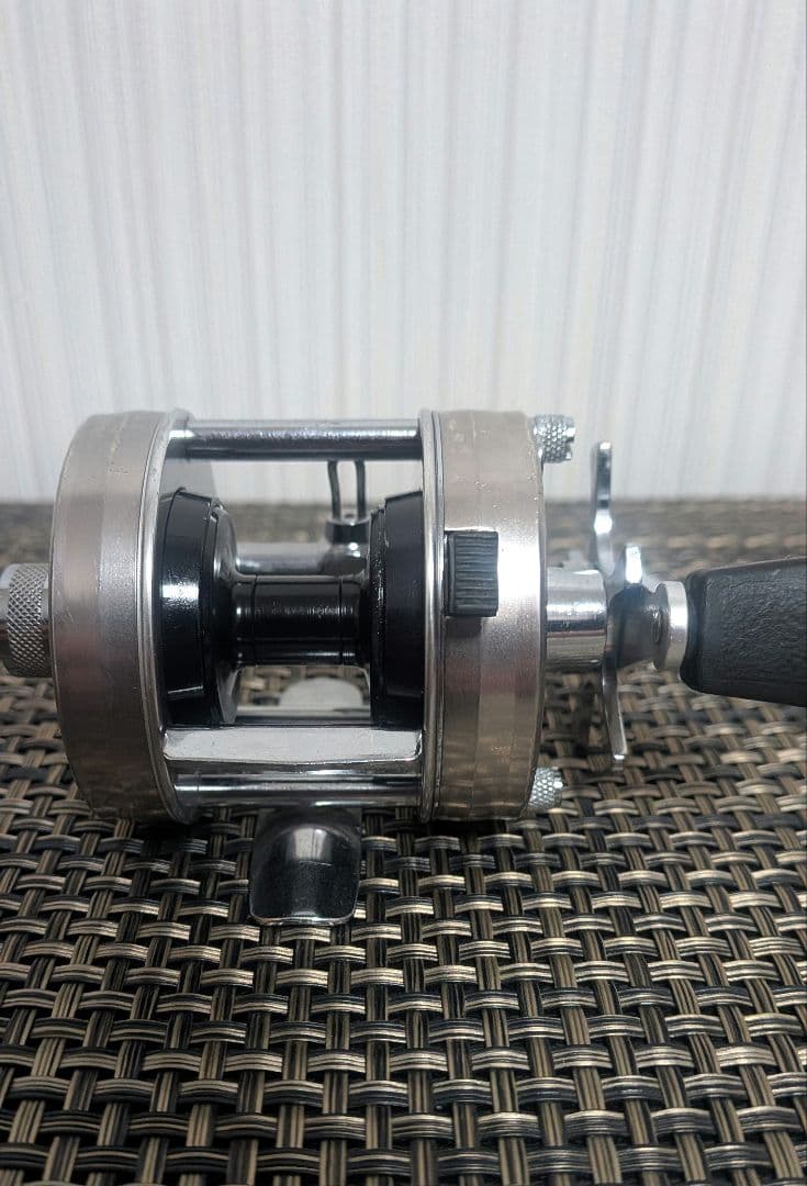 美品 abu 1500c アブ 1500c 78年 アブガルシア アンバサダー