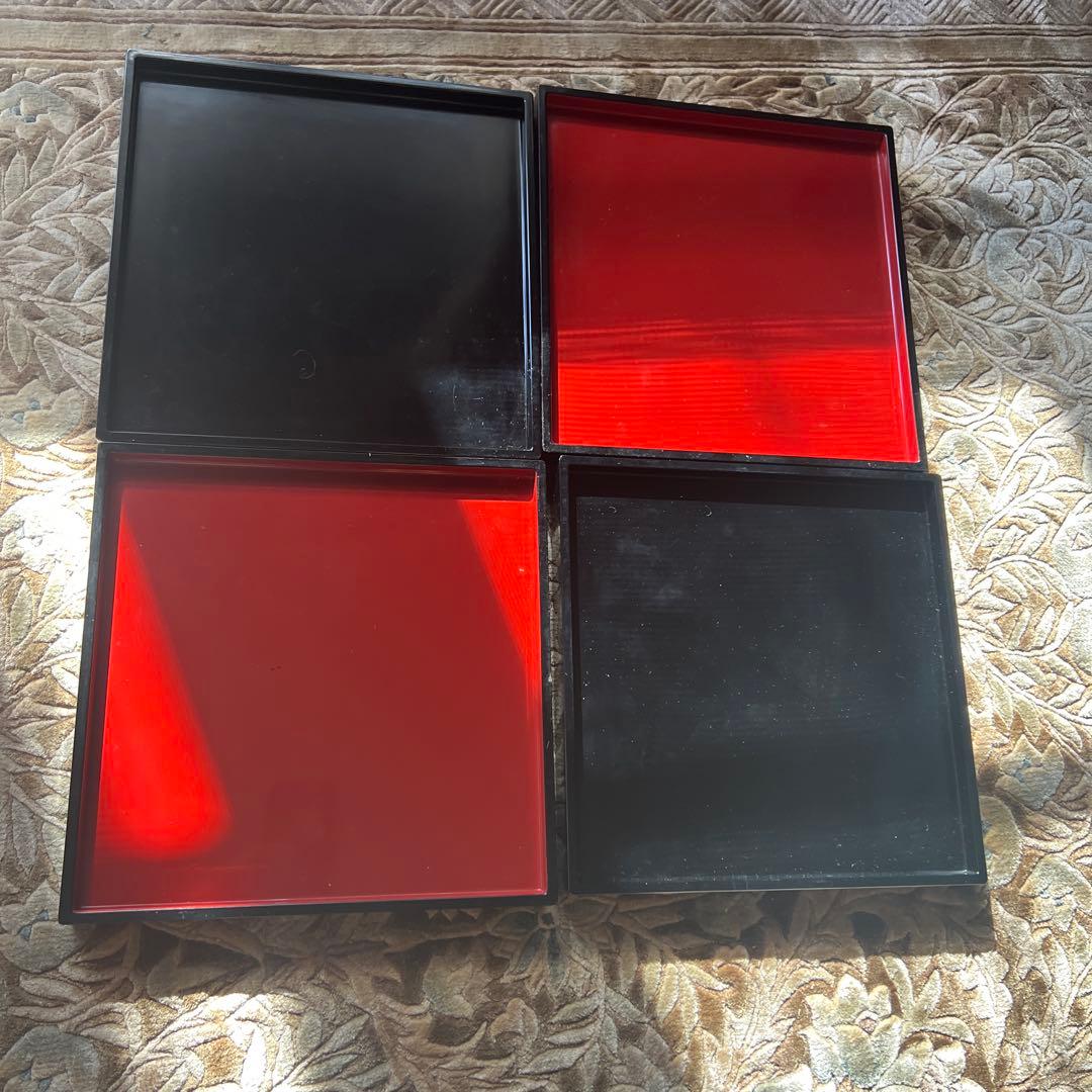 赤×黒　リバーシブルお盆