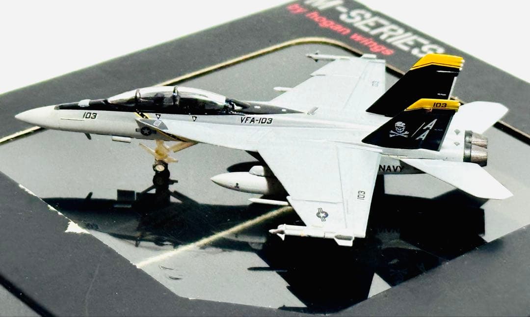 航空機・ヘリコプター hogan M-SERIES 1/200 F/A-18F VFA-103