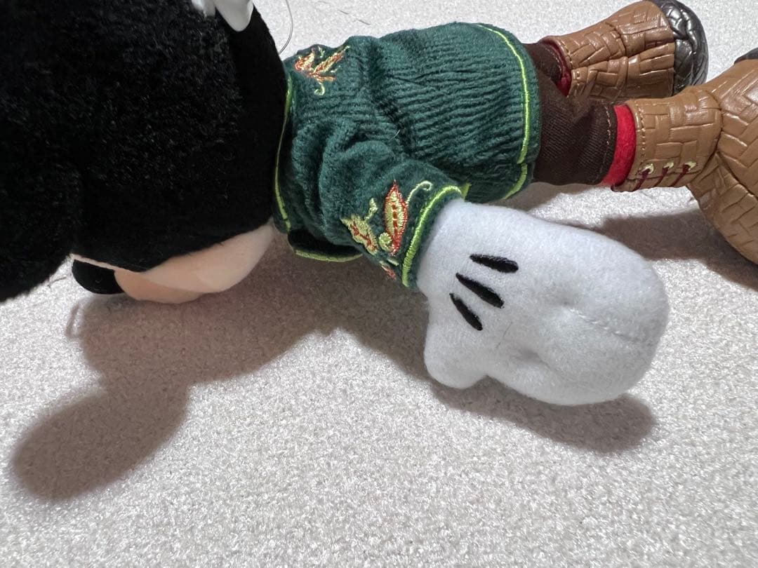 タグ付き　マジカルミュージックワールド　ミッキー ミニー　ぬいぐるみバッジセット