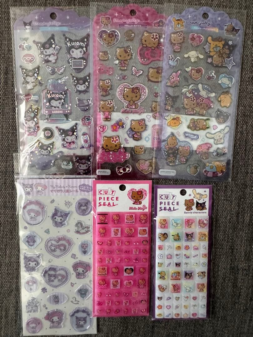 ♡キティ　クロミ　マイメロ　タイルシール　コットンパフィ　ボンボンドロップ　♡