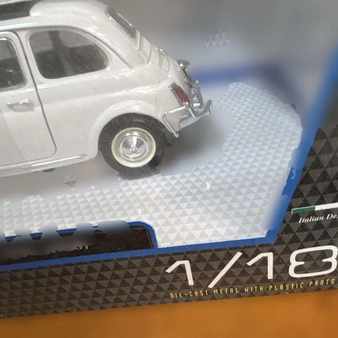 Burago Fiat 500L (1968) ミニカー 1/18