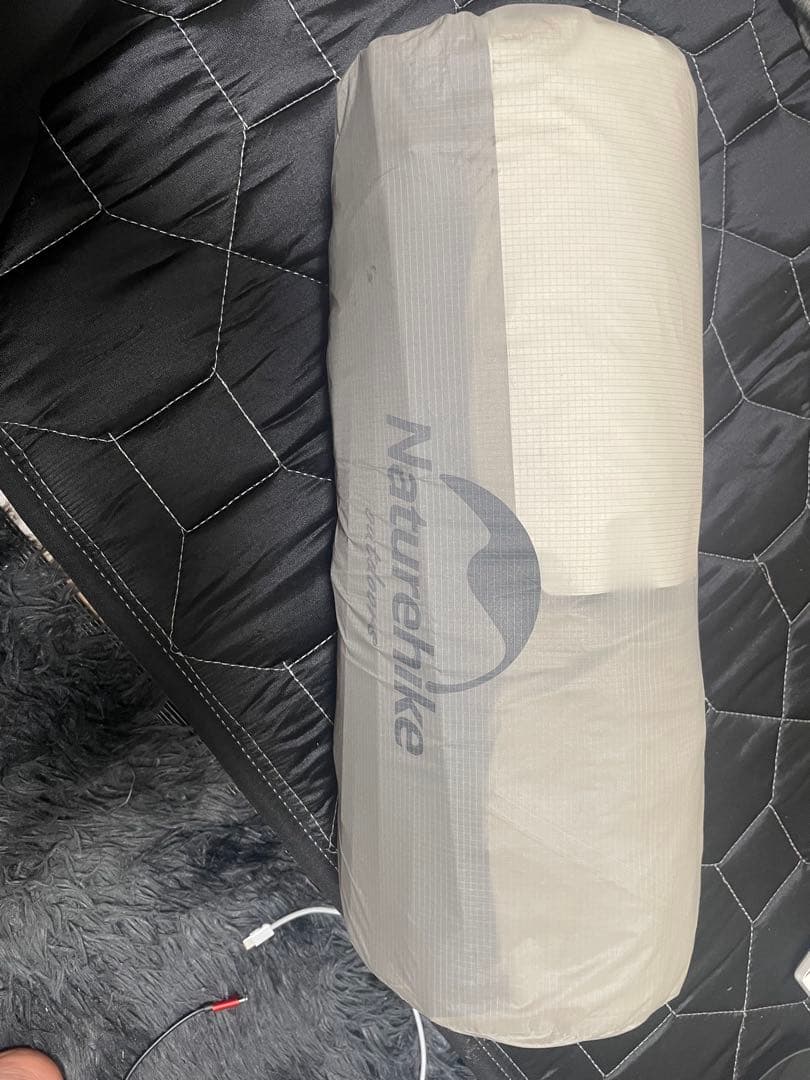 軽量ドーム型キャンプテント