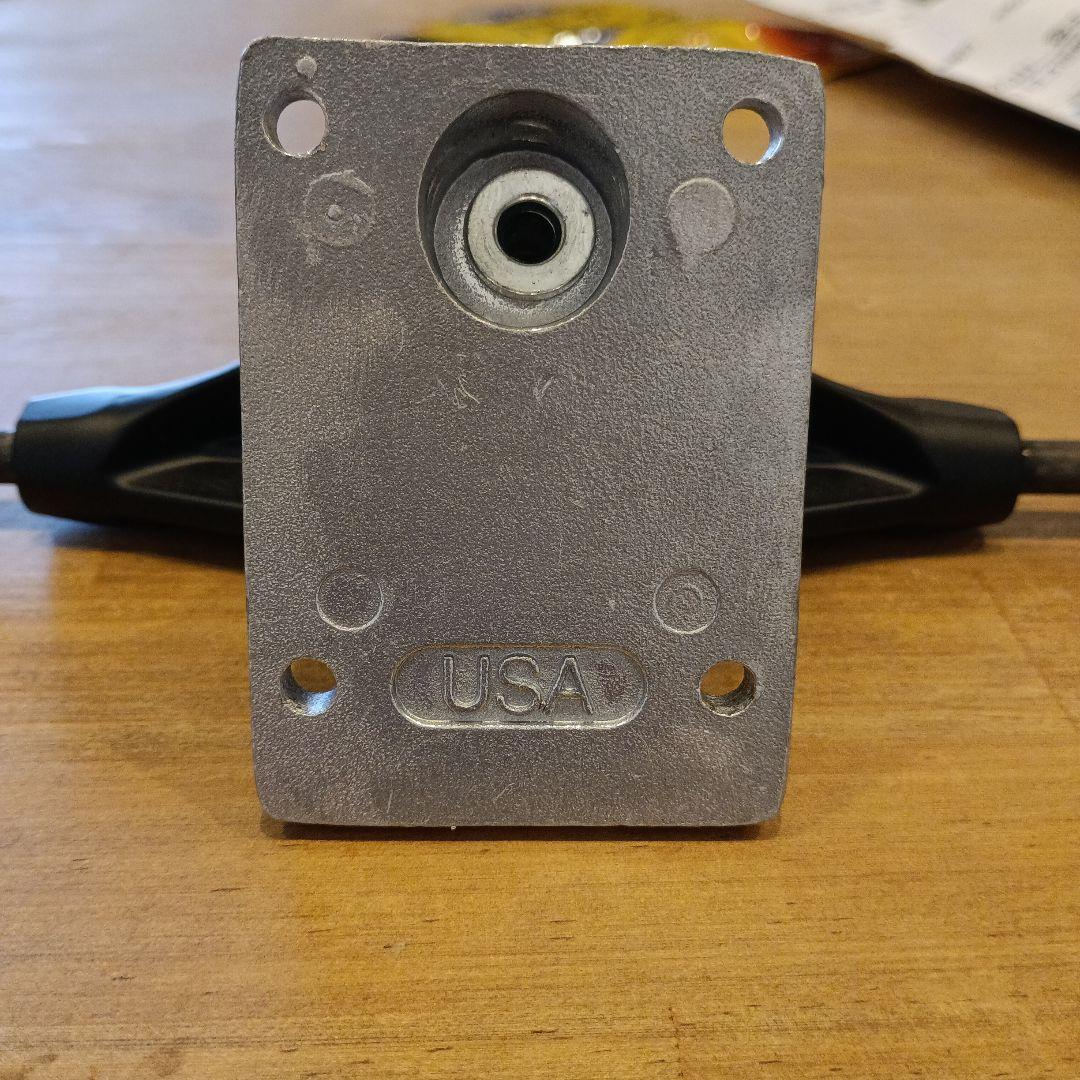 THRASHER 30 YEARS トラック 　INDEPENDENT