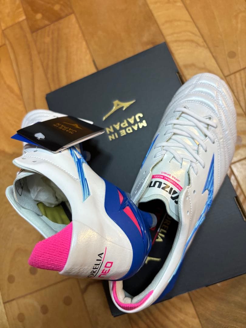 新品　レアサイズ　限定品　ミズノ　モレリア ネオ4 JAPAN 25cm