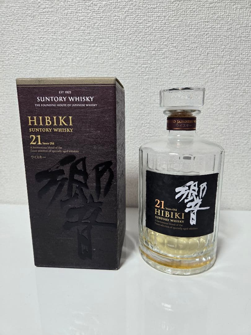 山崎18年空き瓶箱付き 響　21年空き瓶箱付き
