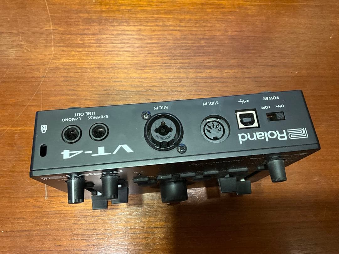 Roland VT-4 ボイストランスフォーマー マイクケーブル付き