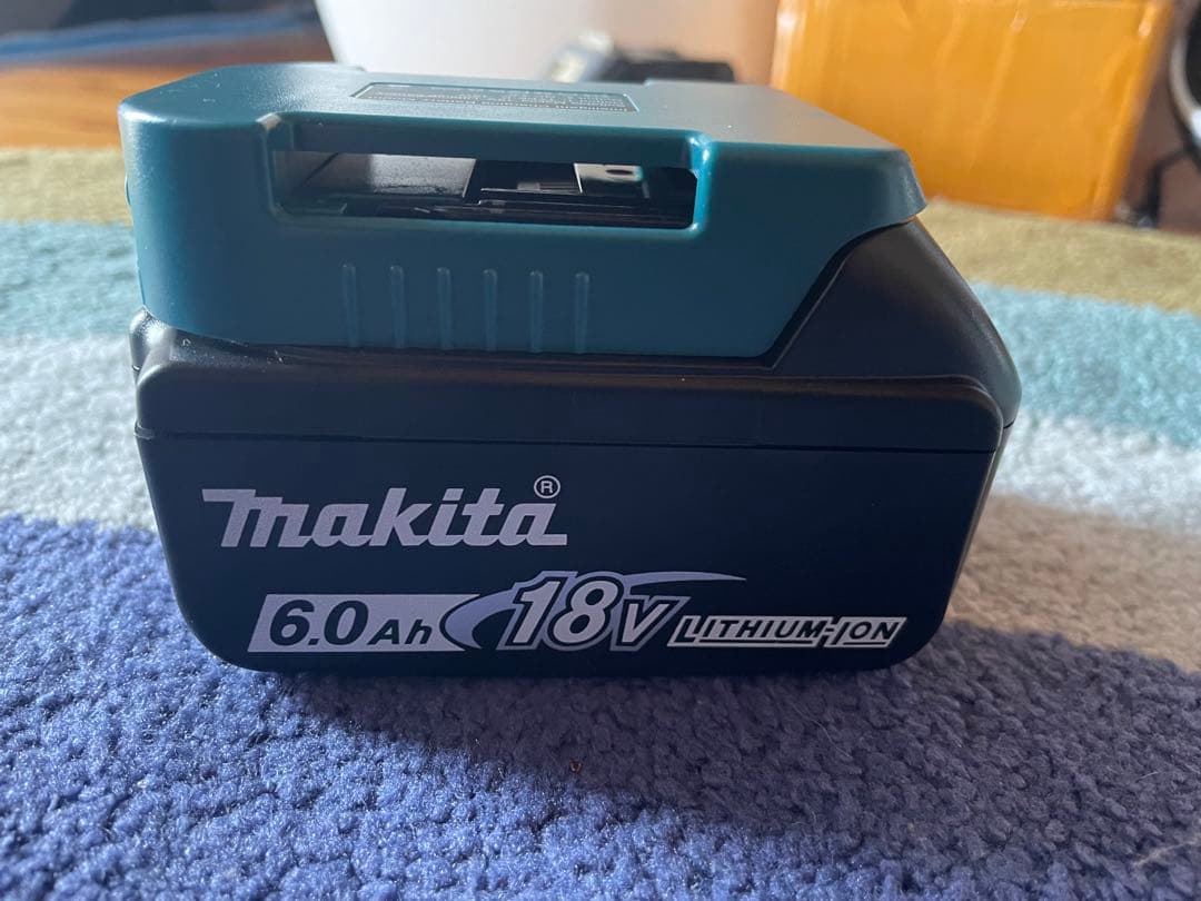 マキタ18V LEDライト マキタバッテリーセットUSB6.0Ah 新品開封