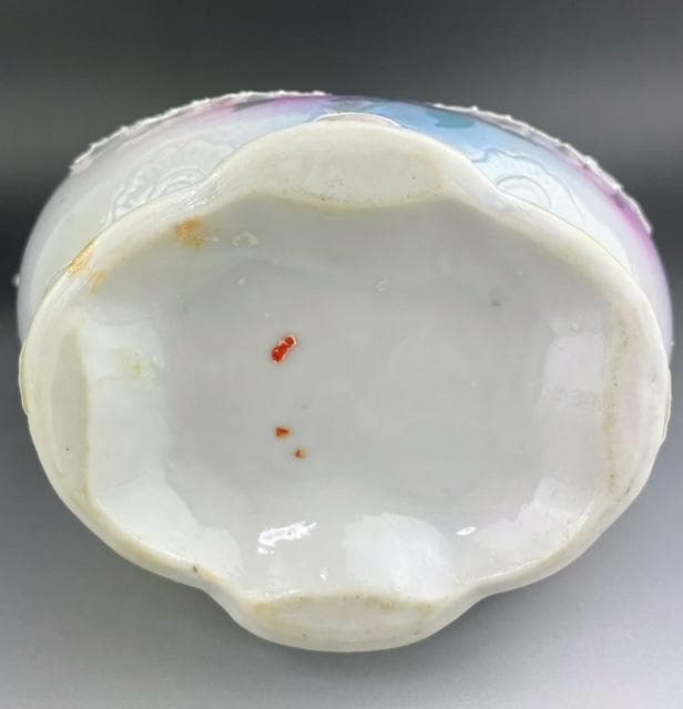 【希少】オールドニッポン 約20㎝ 蝶紋盛上げ花瓶 一陳盛り アンティーク