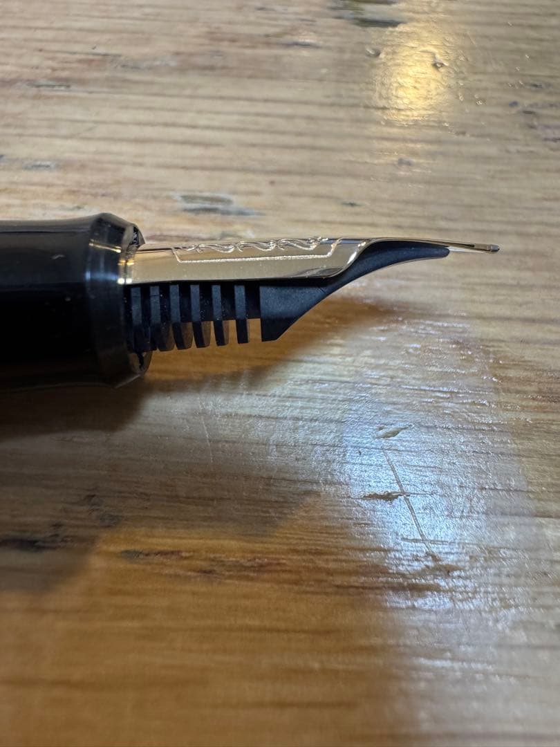 超希少 PILOT 津軽塗 万年筆 14K-585 F A208 朱色 文房具