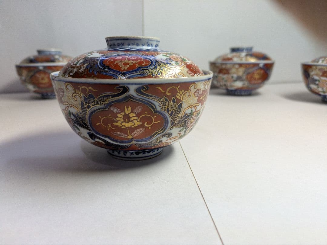 Evanさん専用、復刻版、『色絵三方唐草菊文蓋付碗』５客、銘「富貴長春」有、箱無