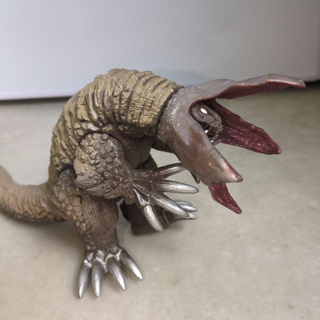 ガボラ　ウルトラマンシリーズ 怪獣 ソフビ　円谷プロBANDAI