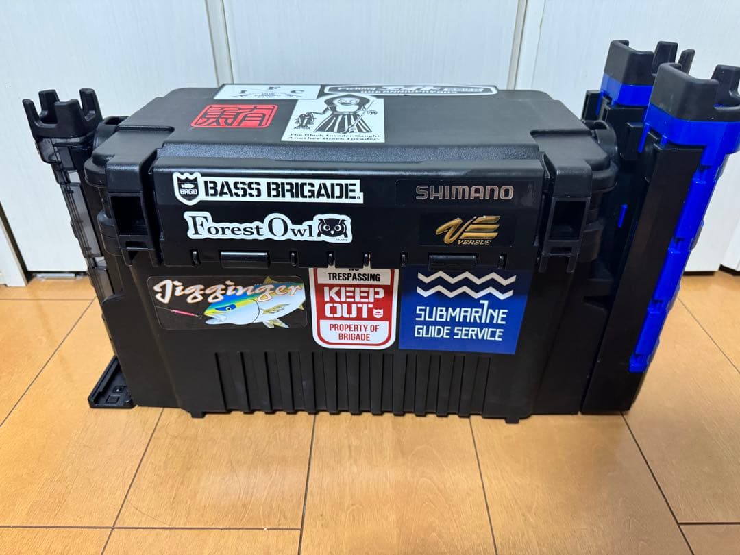 ジギング引退セット　(リール2個、ジグ30本、タックルボックス付き)