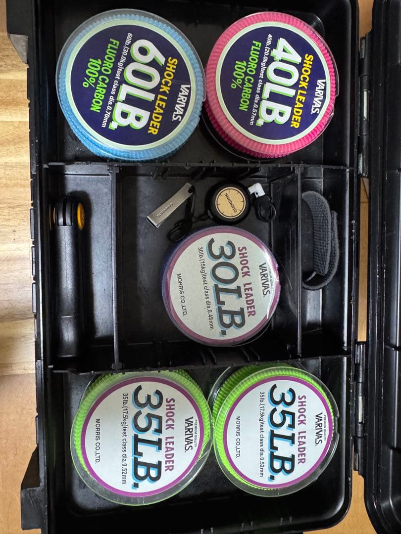 ジギング引退セット　(リール2個、ジグ30本、タックルボックス付き)