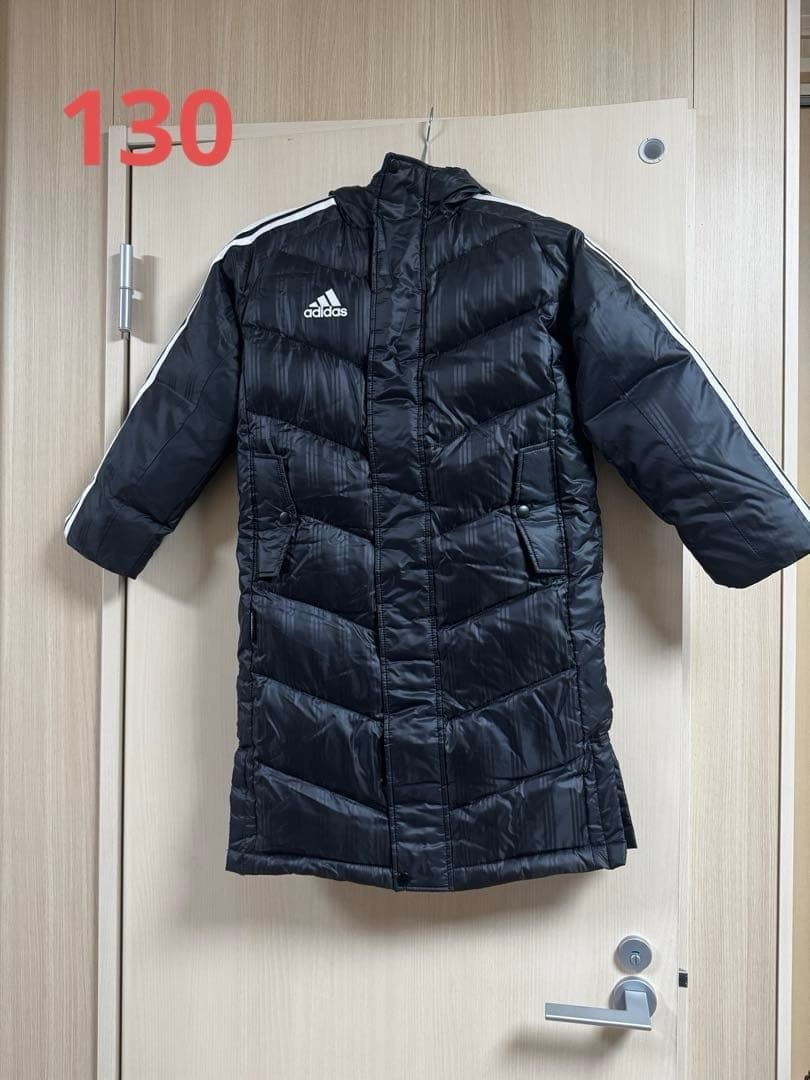 新品未使用adidas アディダス　ダウンベンチコート　130cm