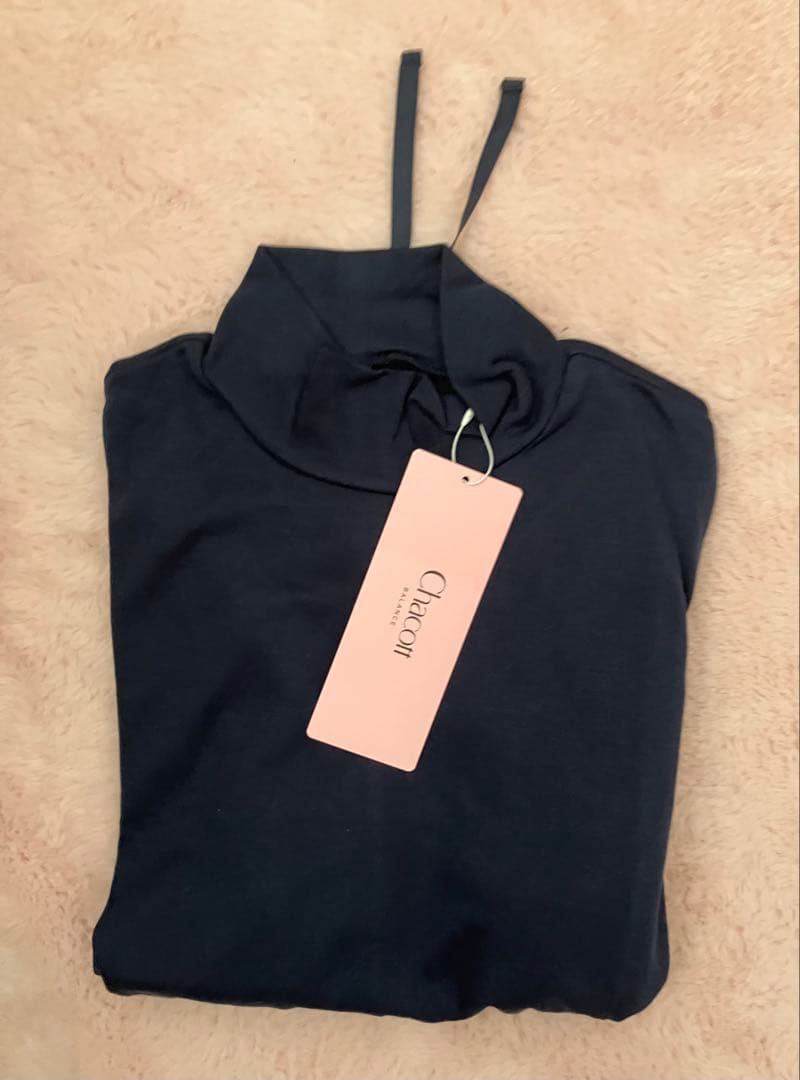 本日価格！チャコット　紺色トップスMサイズ　新品未使用✨