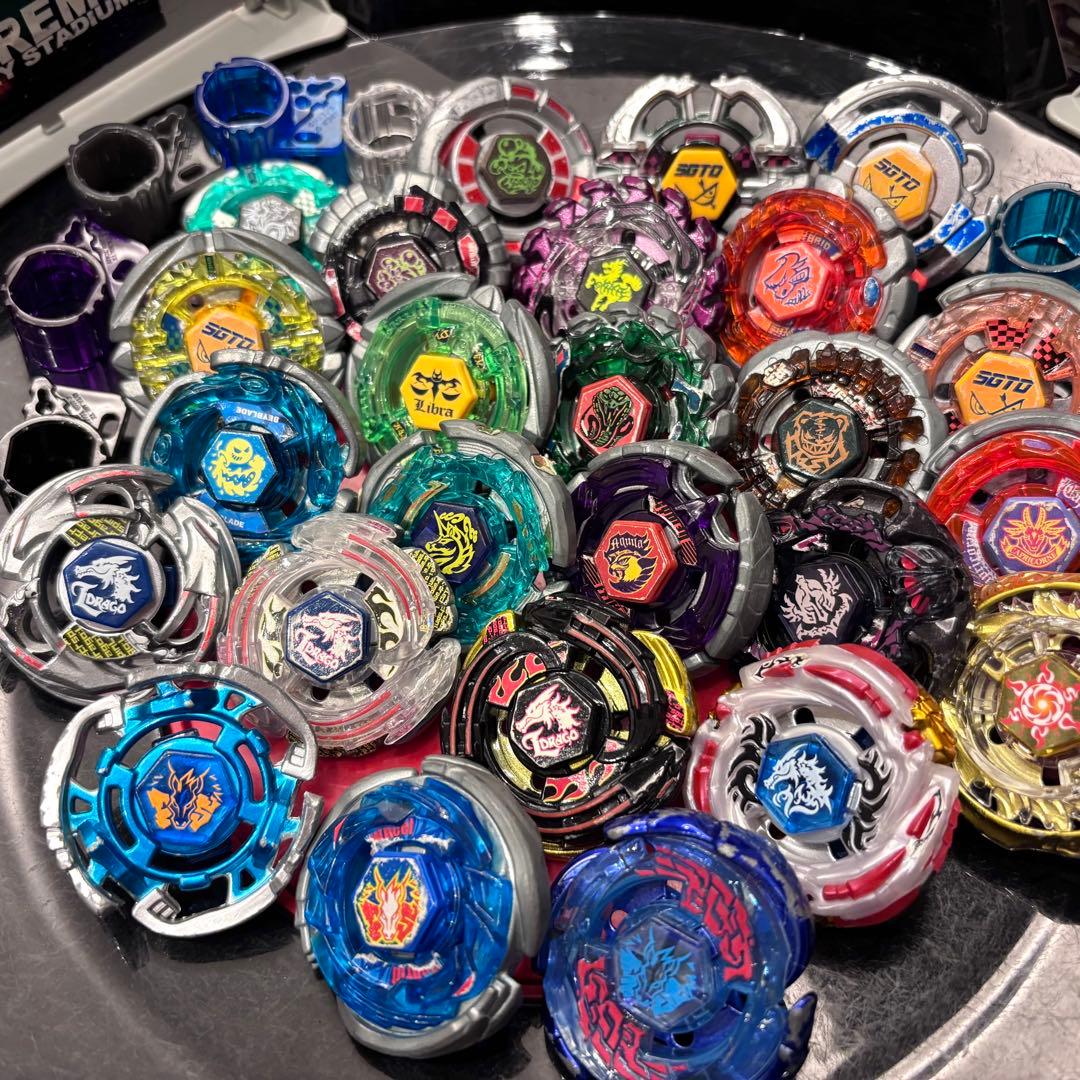 メタルファイトベイブレード　まとめ売り　スタジアム付き