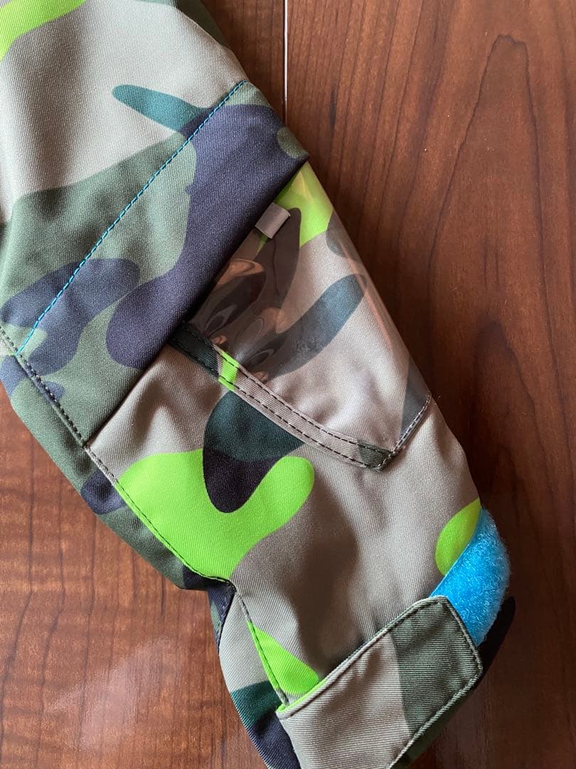 デサント　迷彩柄 子ども用 スキーウェア120-130