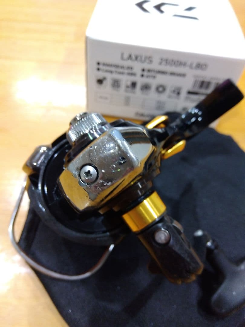 ダイワ　19ラグザス 2500LBD　LAXUS レバーブレーキリール
