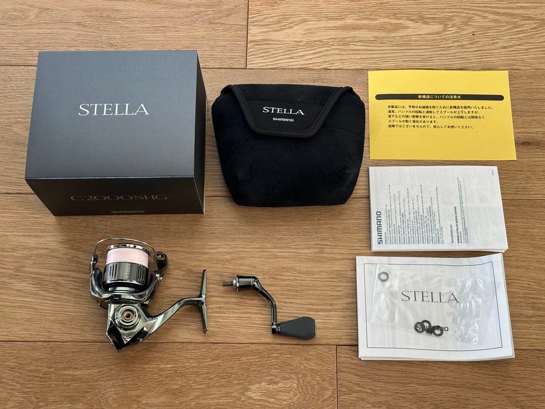 美品　シマノ　STELLA C2000SHG スピニングリール　22ステラ