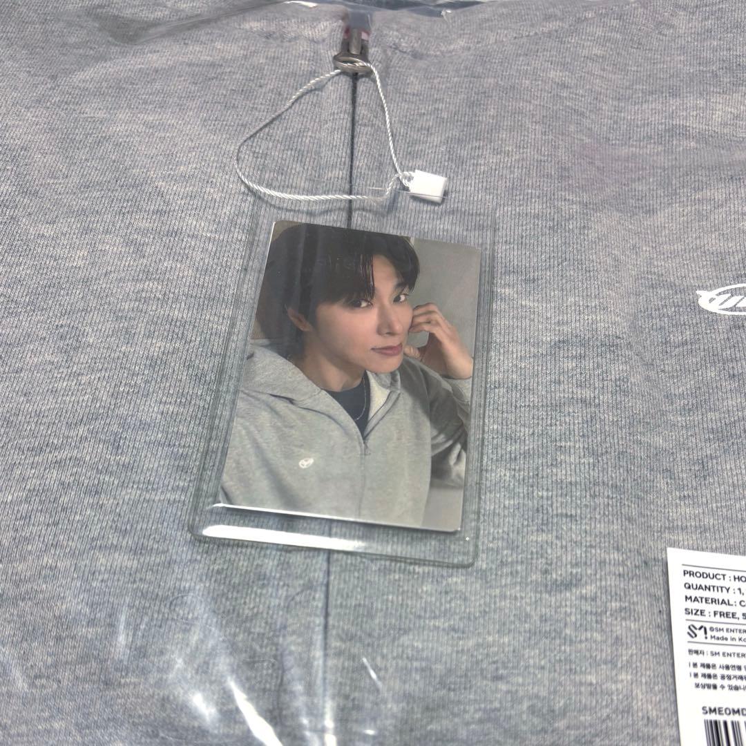 東方神起 ユノ ユンホ I-KNOW U-KNOW グレー パーカー トレカ