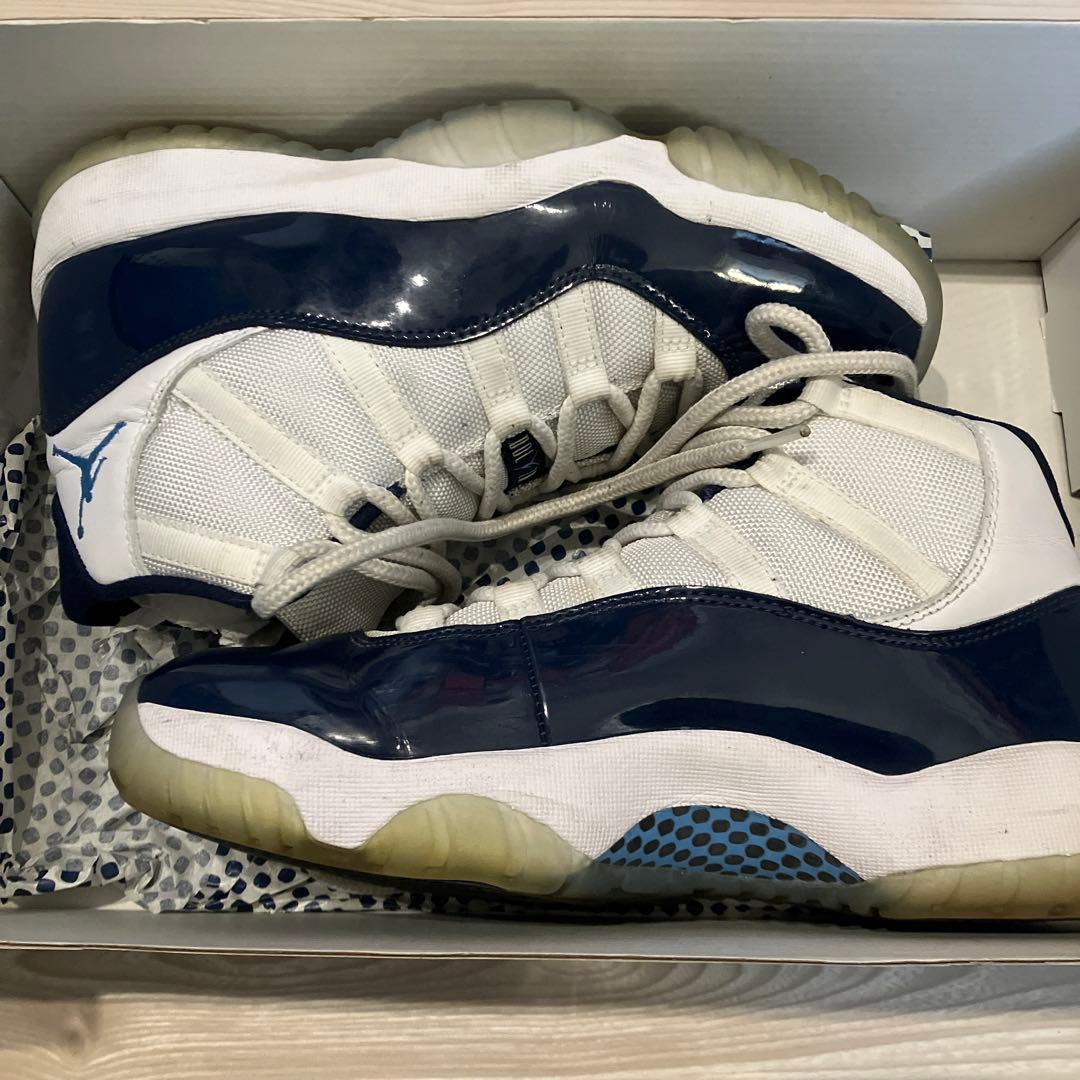 Air Jordan 11 ホワイト/ネイビー
