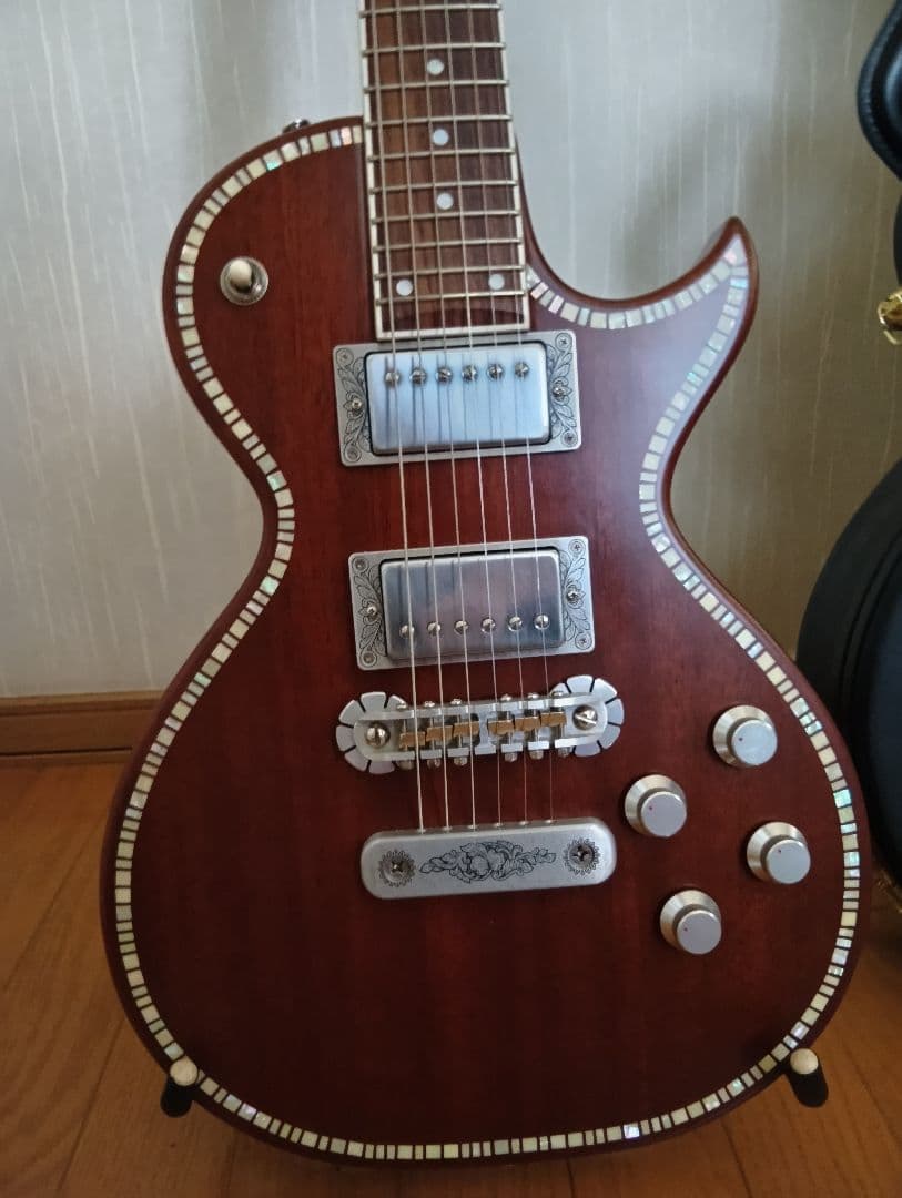 ゼマイティスA24SU NATURAL PEARL 純正ハードケース付き