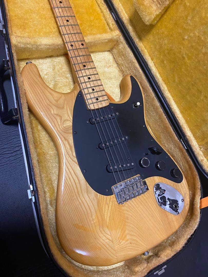 MusicMan風　エレキギター ナチュラルウッド ソフトケース付　ヴィンテージ