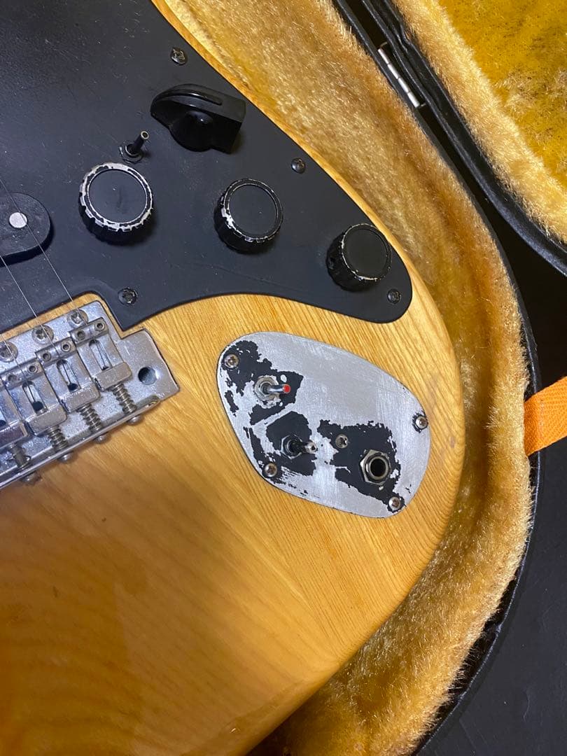 MusicMan風　エレキギター ナチュラルウッド ソフトケース付　ヴィンテージ