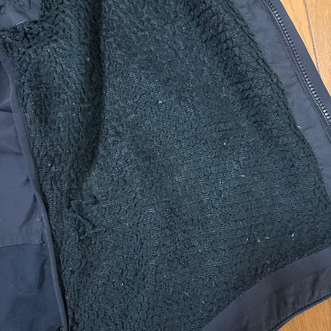 ラファ メンズ プロチーム インサレーティッド ジレ 黒系 Sサイズ