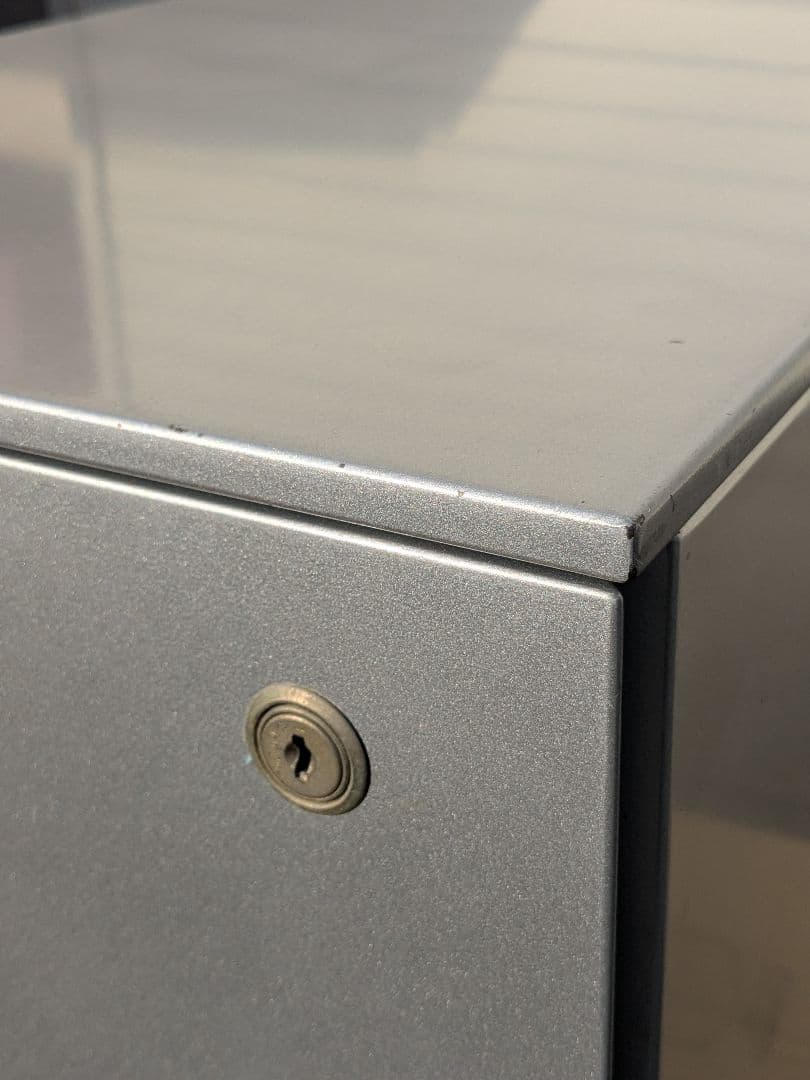 カッシーナ ドロアー デスクワゴン キャスター