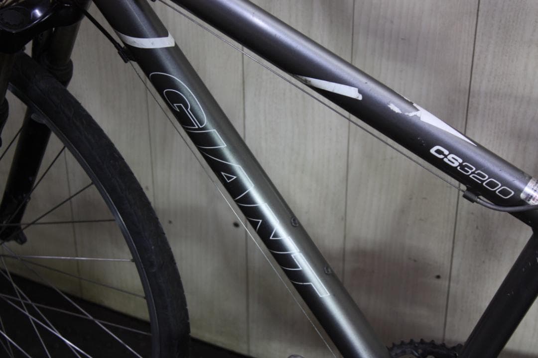 GIANT CS-3200 700C アルミ 21速 430mm クロスバイク