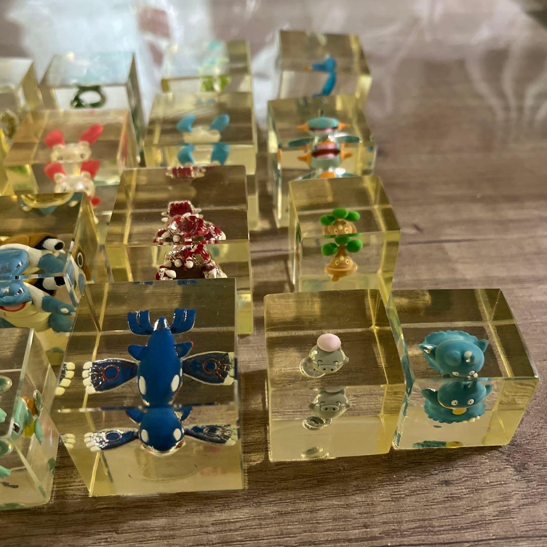 日*1様 ポケモン　クリアキューブ　フィギュア