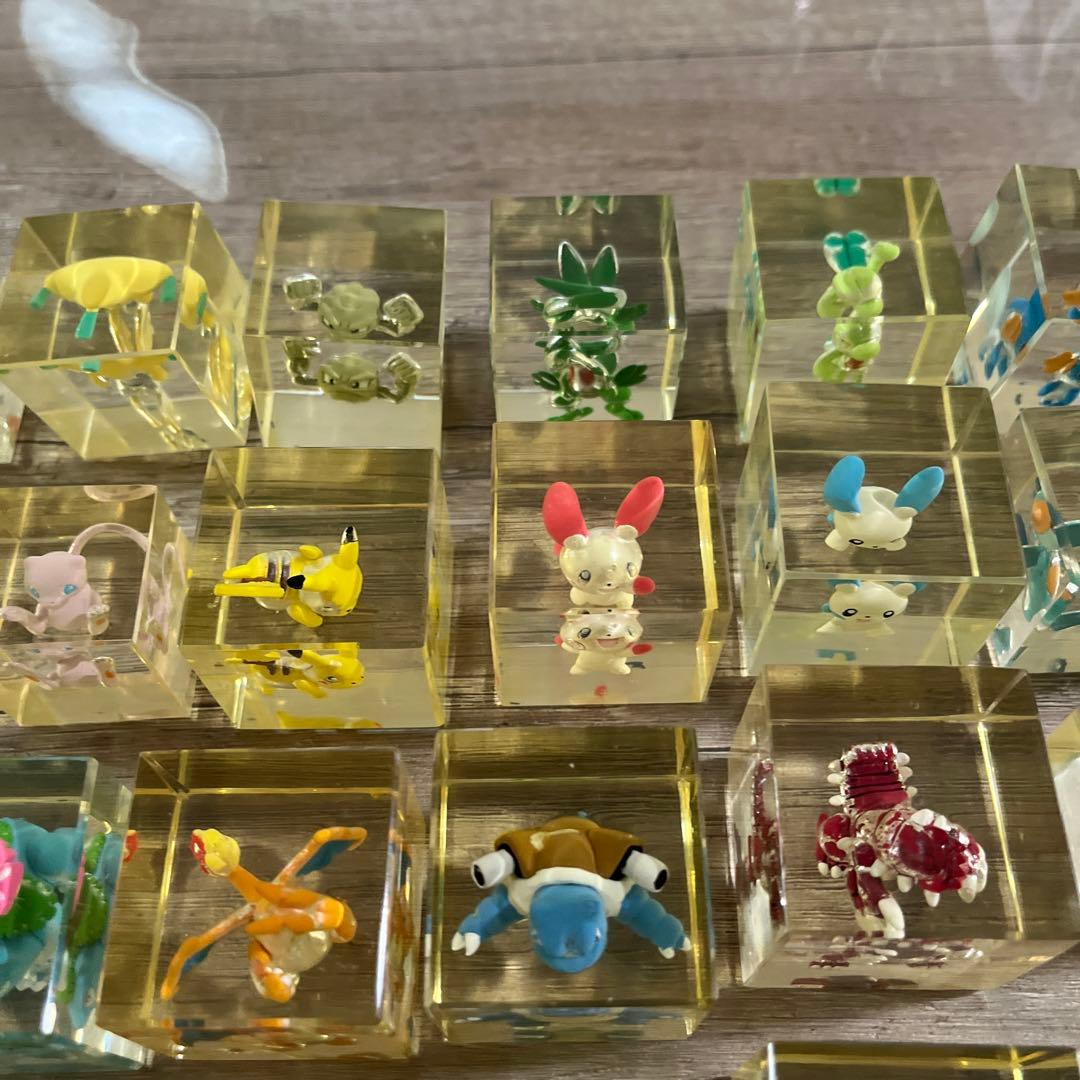 日*1様 ポケモン　クリアキューブ　フィギュア